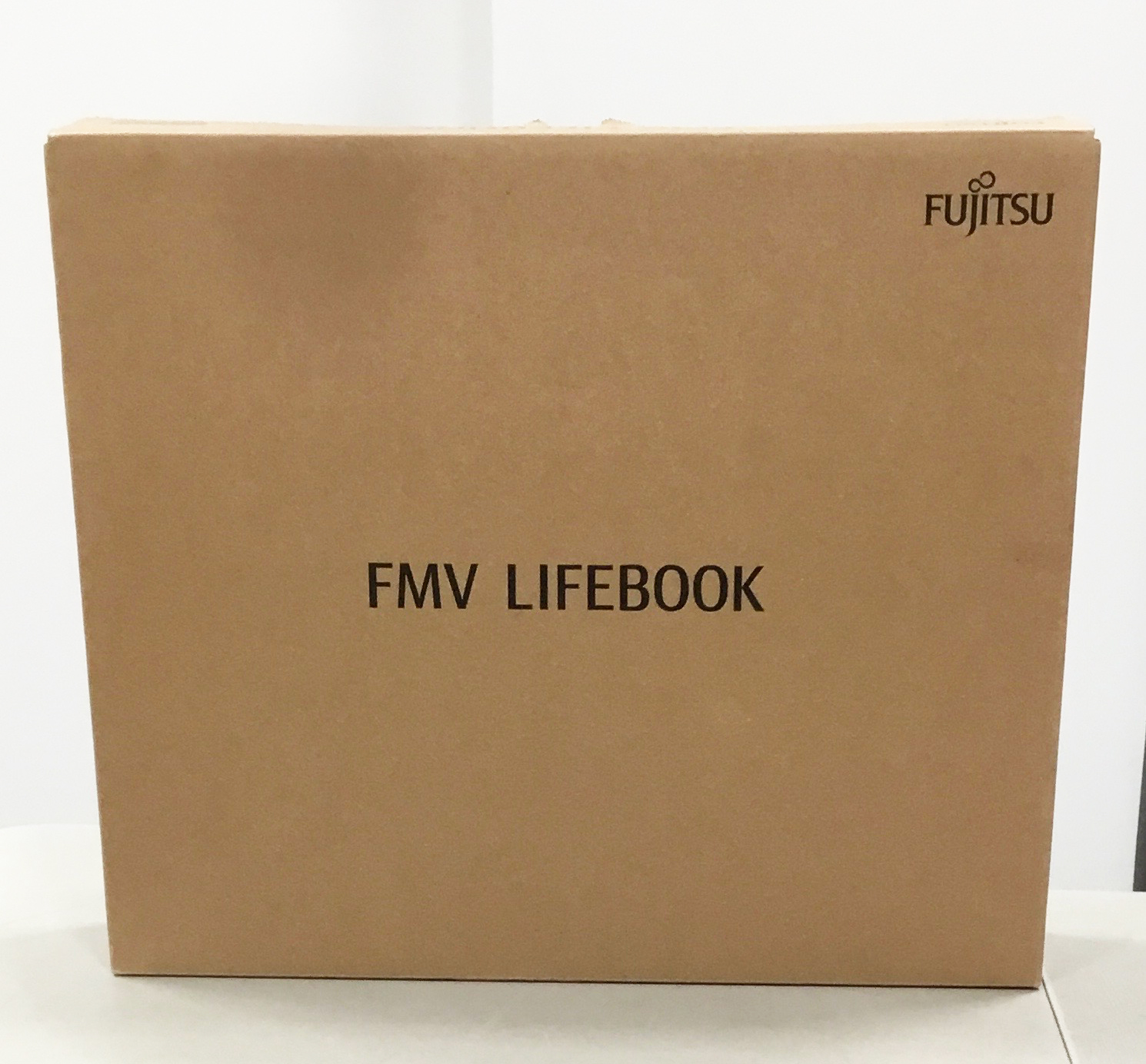 FUJITSU/富士通 FMV LIFEBOOK AH53/D3 [プレミアムホワイト] ノート